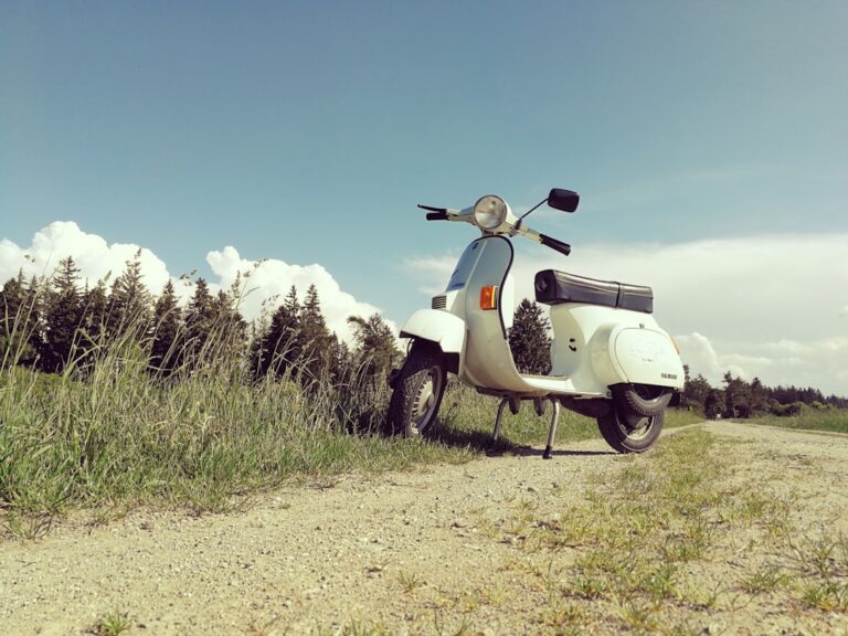 Join the Ososphere Community and Share Your Scooter Journey